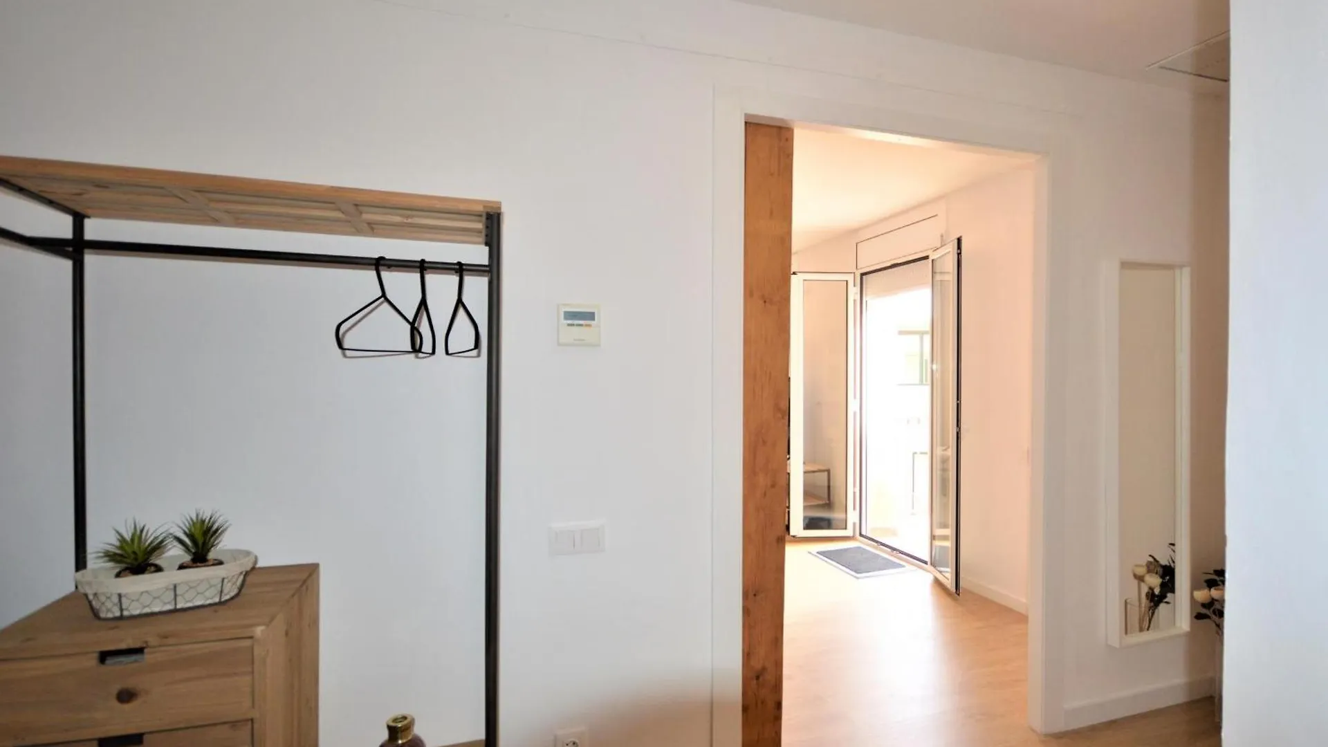 Apartamento Moderno Para 4 Pers., Wifi, A.A., En El Corazon De Castello D'Empuries - Es-89-79 0*, Castello  D'Empuries Spain