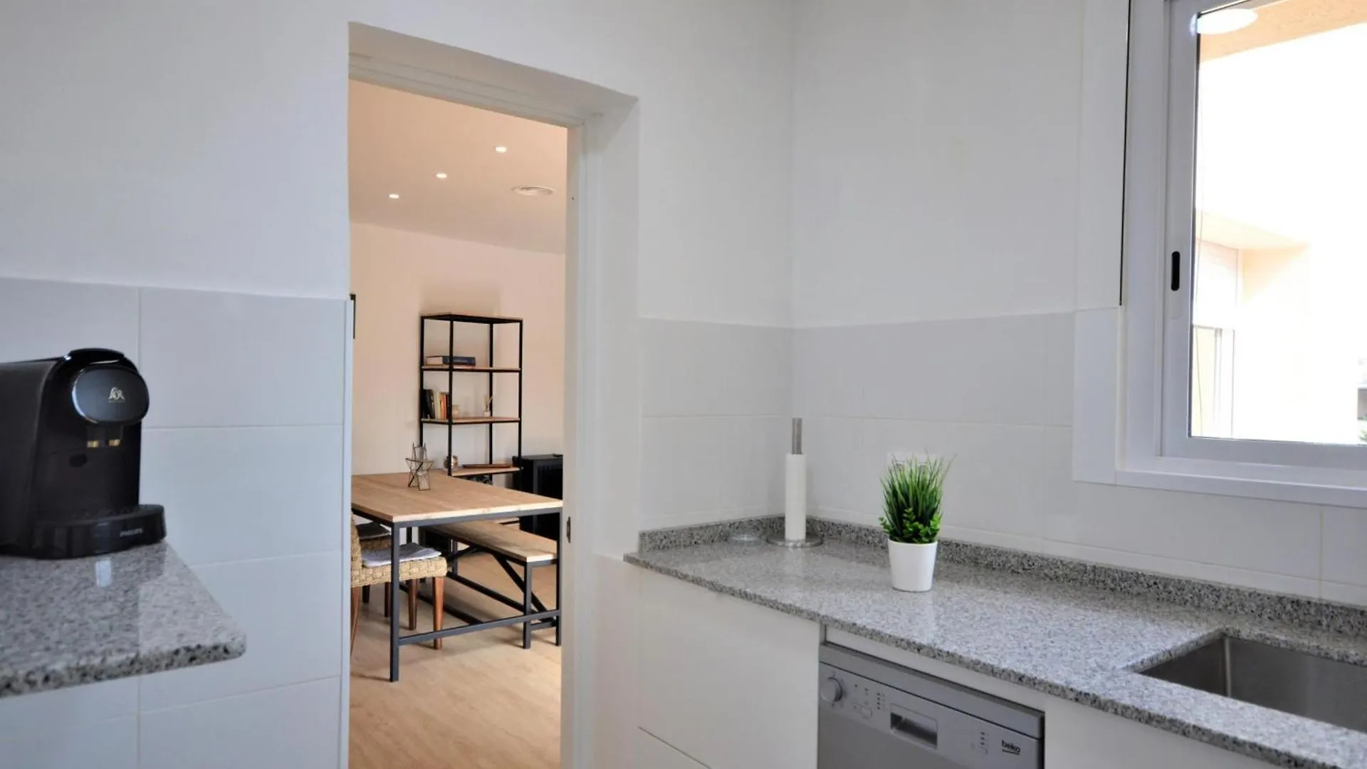 Apartamento Moderno Para 4 Pers., Wifi, A.A., En El Corazon De Castello D'Empuries - Es-89-79 0*, Castello  D'Empuries Spain