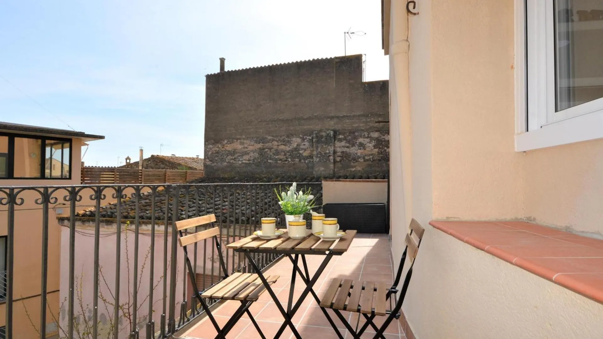 Apartamento Moderno Para 4 Pers., Wifi, A.A., En El Corazon De Castello D'Empuries - Es-89-79 Apartment